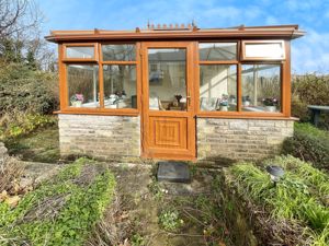 Garden Room- click for photo gallery